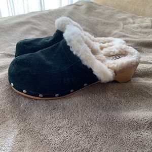 UGG Kalie black suede clog/mule size 8